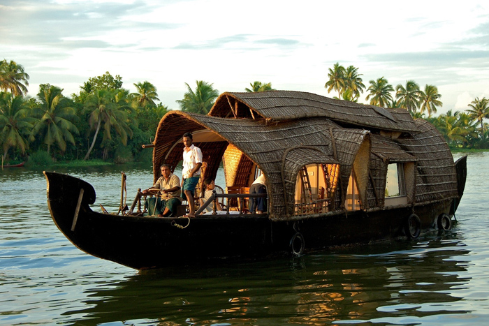 kerala-backwater-trip