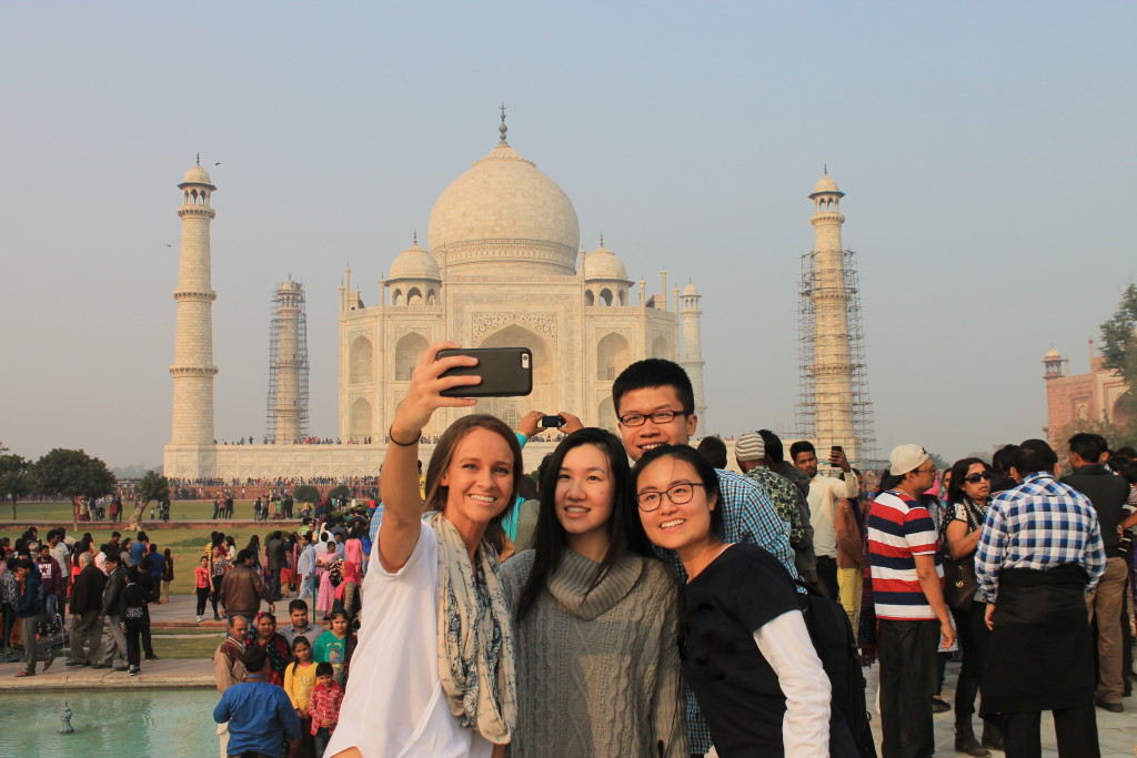 volunteering in India with friends
