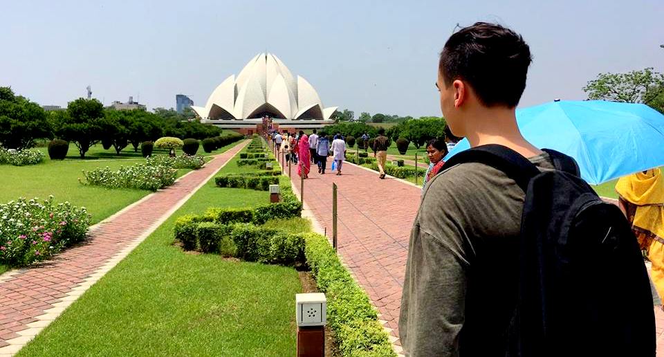 exploring-the-beauty-of-lotus-temple
